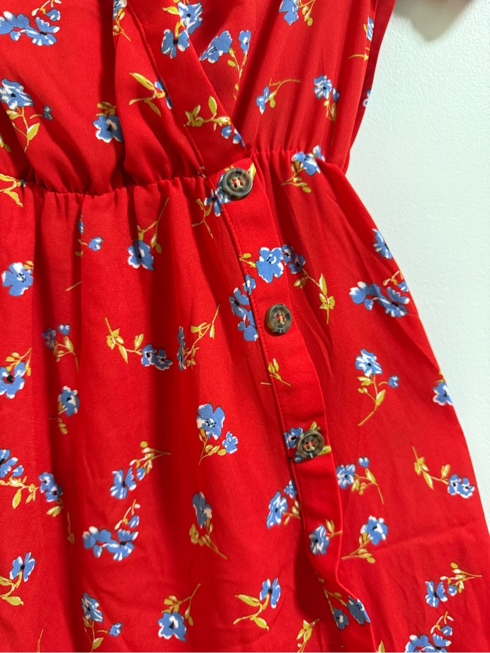 Sienna Sky Red Floral Short Sleeve V-Neck Women's Dress - Picture 3 of 7